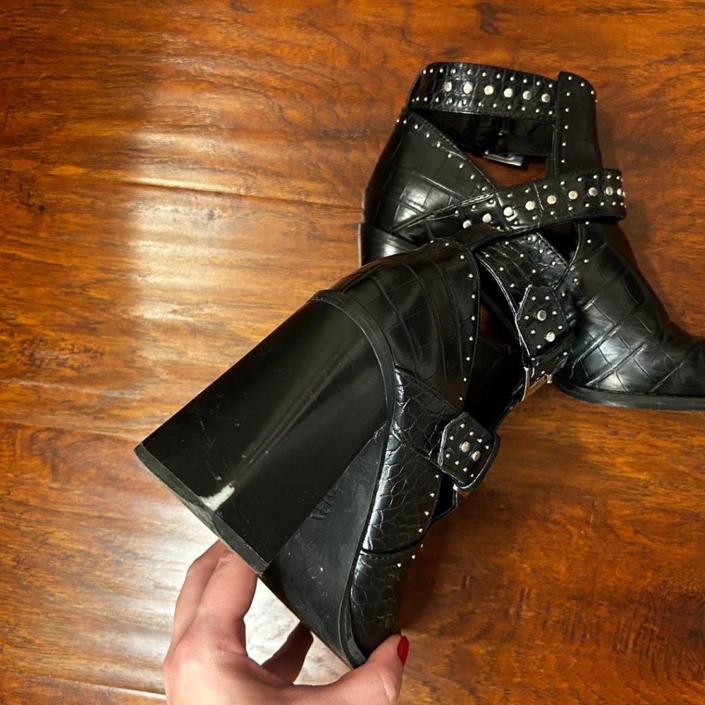 Zara Croco Boots View 3